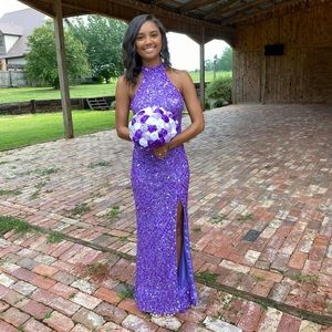 purple dress